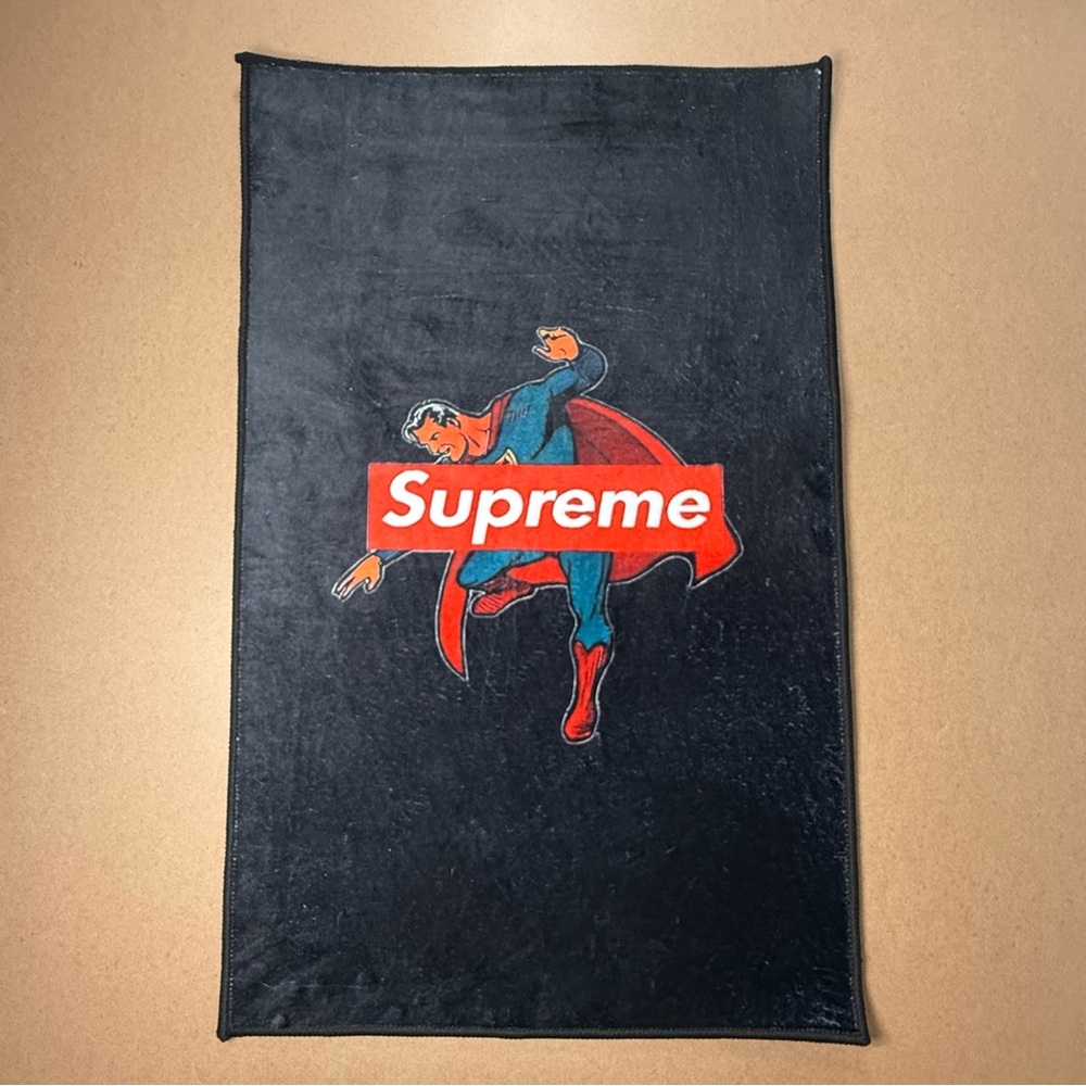 Superman Supreme Plush Rug – 20 x 31 Non-Slip Floor Decor